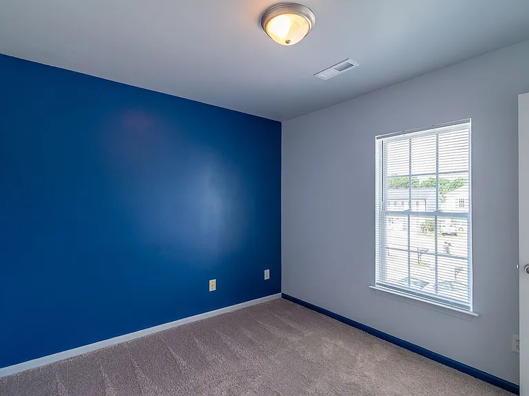 1053 Brianna Way — Photo 35