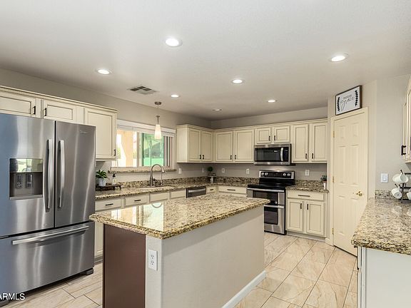 2nd image of 2543 W Goldmine Mountain Dr