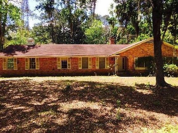 2nd image of 2204 Dogwood Dr