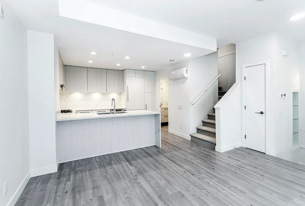 2 bed, 1156 sqft, $3,900 — Photo 4