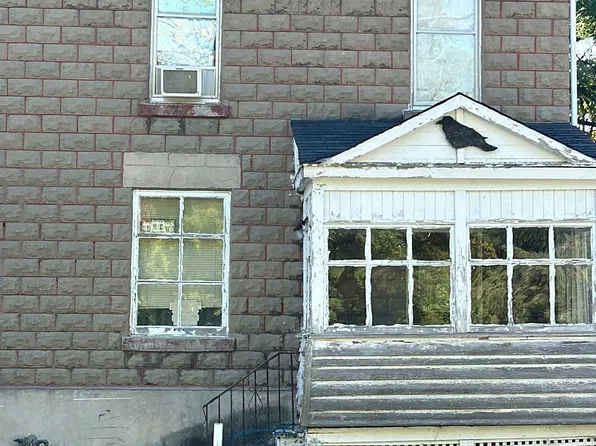 51 Albert St, Carleton Place, ON K7C 1N9