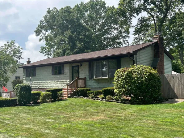 3 Harriet Street, Centereach, NY 11720