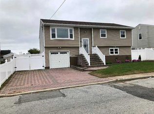 1130 Elizabeth St, Baldwin, NY 11510