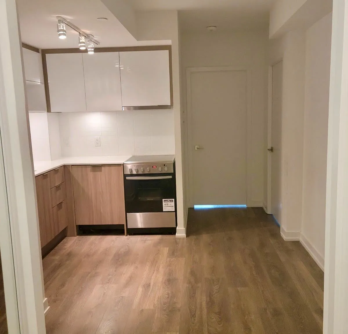 2 bed, $2,550 — Photo 4