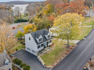 15 Berkshire Drive, Brookfield, CT 06804