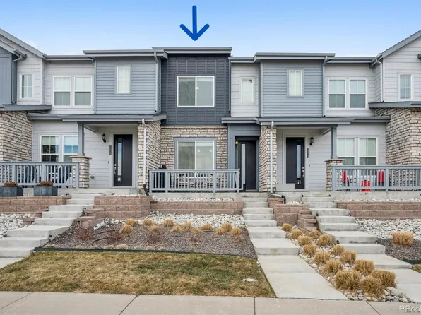 2022 S Upham Way, Lakewood, CO 80227