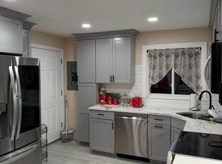 36 Lionel Ave APT C, Waltham, MA 02452