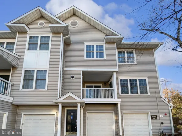 4544 Superior Sq, Fairfax, VA 22033