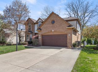 29839 Bobrich St, Livonia, MI