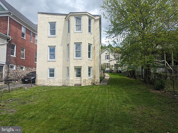 4th image of 116 Columbia St