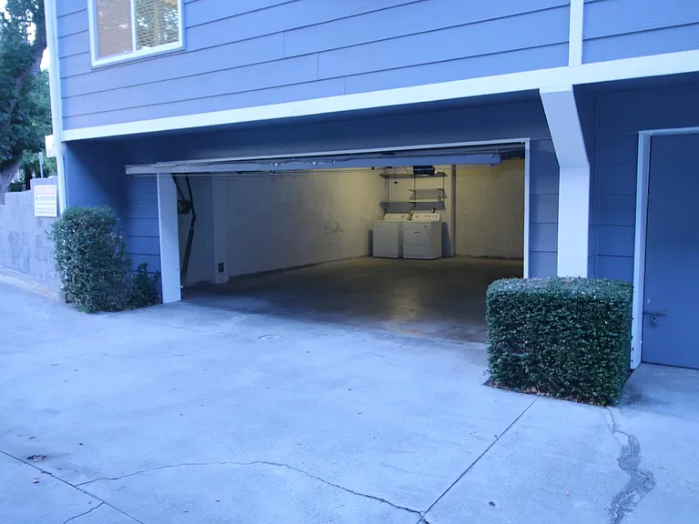 76 N Sierra Bonita Ave #1 — Photo 19