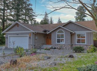 8029 Southwood Rd, Sunshine Coast, BC V0N1Y1