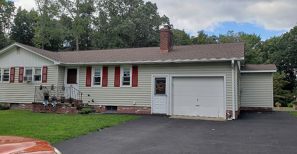 1st image of 25 Hubbard Dr