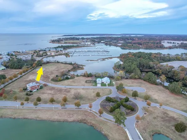 9 Waters Edge Dr, Cape Charles, VA 23310