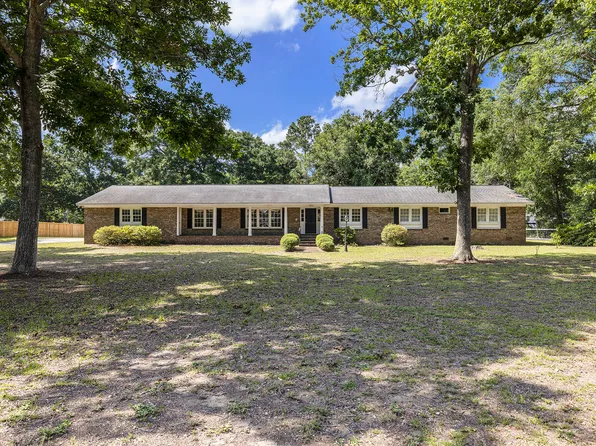 834 Robert E Lee Blvd, Charleston, SC 29412