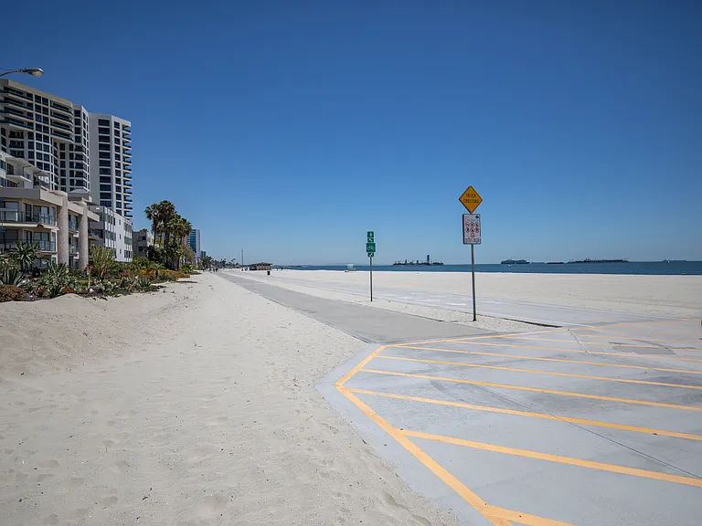 1200 E Ocean Blvd #57 — Photo 25