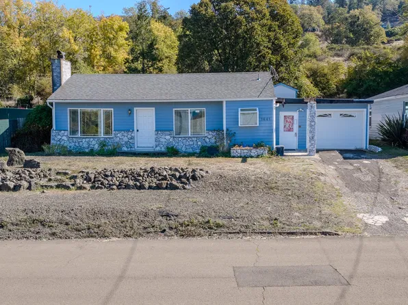 1661 NE Winter St, Roseburg, OR 97470