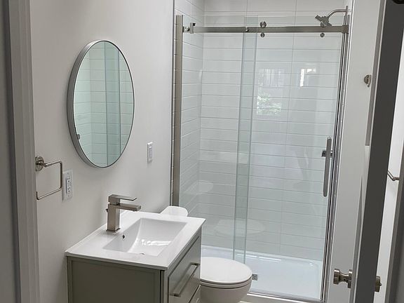 5th image of 4302 Upton Ave S #5