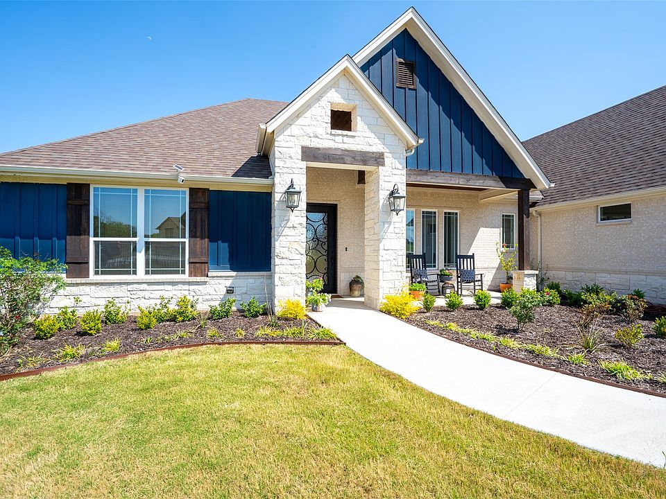 1st image of 2521 Birchwood Dr