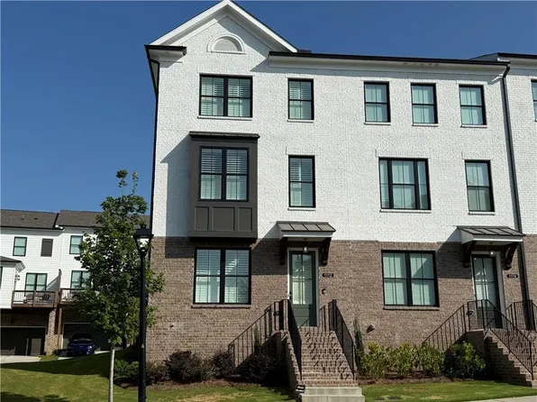 1112 Larkin Dr, Buford, GA 30518