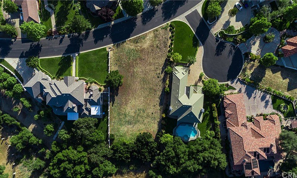 1st image of 38448 Hillside Trail Dr
