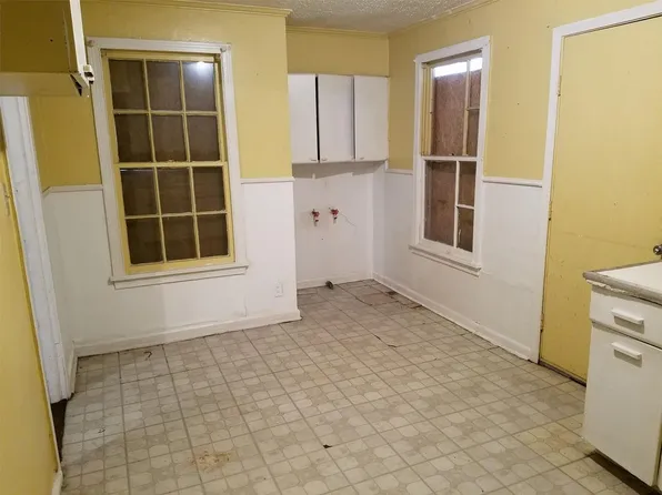 1504 Doris St, Shreveport, LA 71108