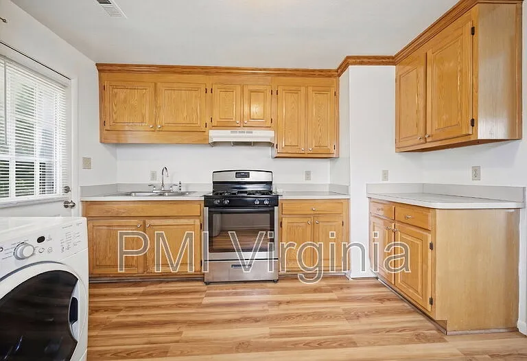 58 Radford St — Photo 7