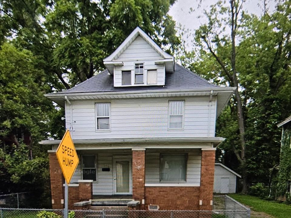 1st image of 1120 N Garfield Ave