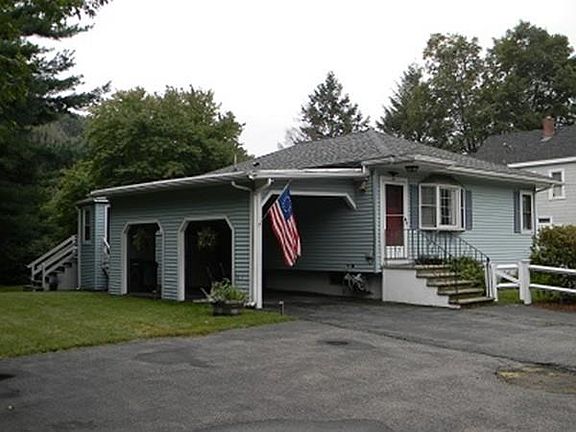 3rd image of 30 Oxford Ave