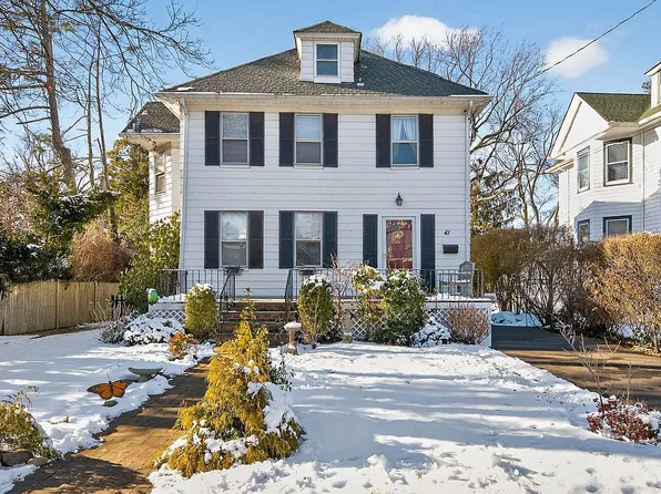 41 Florence Ave, Oyster Bay, NY 11771