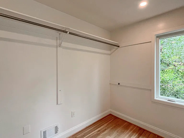 1730 Chesterford Way — Photo 13