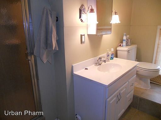 3rd image of 316 Orchard Hill St SE