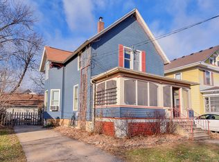 623 Lafayette St, Aurora, IL 60505