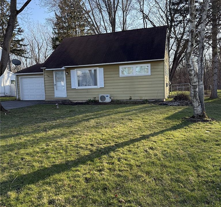 1st image of 106 Savaria Dr