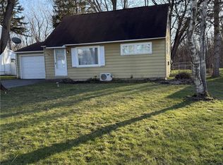 106 Savaria Dr, Syracuse, NY 13209