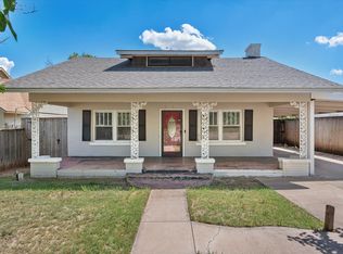 1105 W 11th St, Plainview, TX 79072