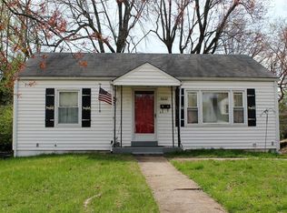 9822 Rhythm Dr, Saint Louis, MO 63114