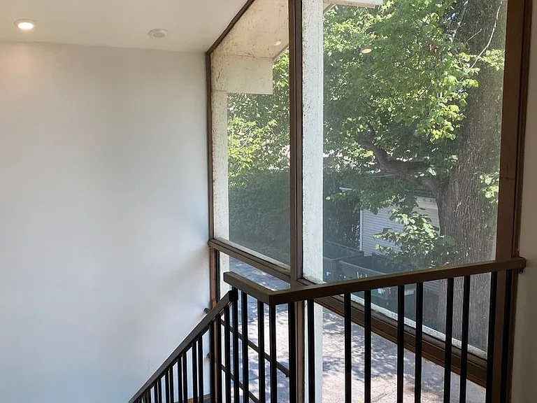1020vine — Photo 4