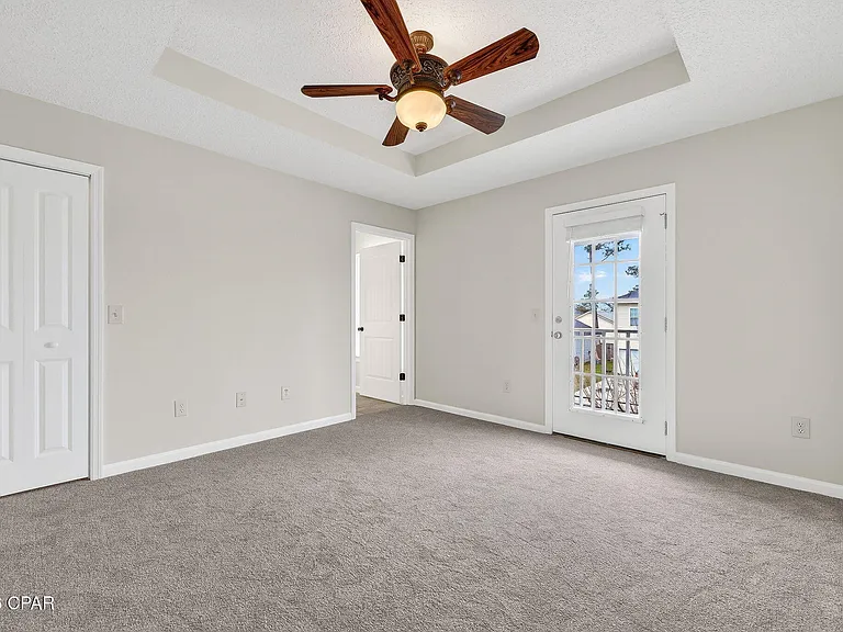 2605 Avondale Ct — Photo 22