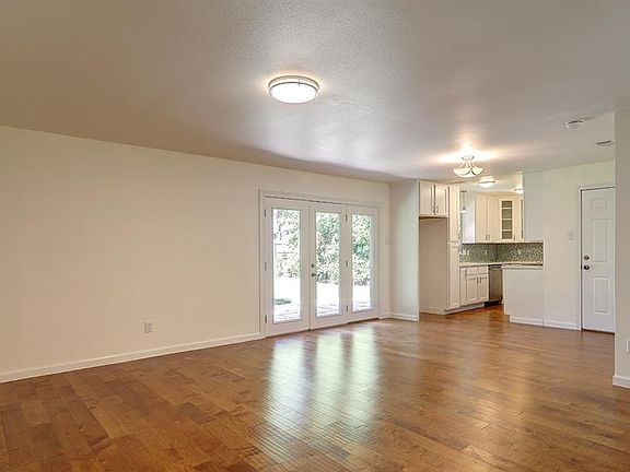 3rd image of 3441 Cherrywood Ln