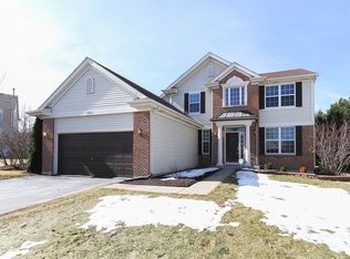 306 Merry Oaks Rd, Streamwood, IL 60107