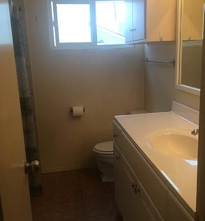 4th image of 4344 Illinois St #8