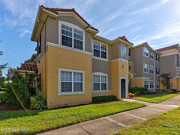 3rd image of 1757 Sophias Dr APT 208