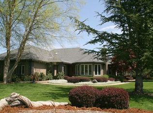 9215 East Rd, Redwood Valley, CA 95470