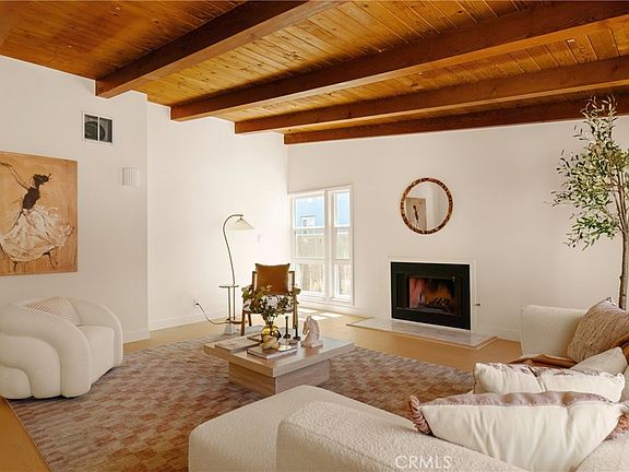 3rd image of 6246 Fallbrook Ave
