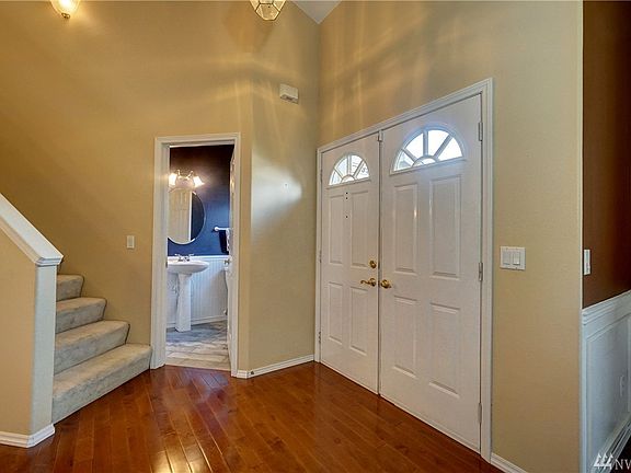 3rd image of 15217 105th Avenue Ct E