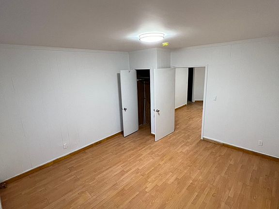 4th image of 151 Bay 40 St #2
