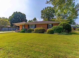 5817 Green Meadow Rd, Evansville, IN 47715
