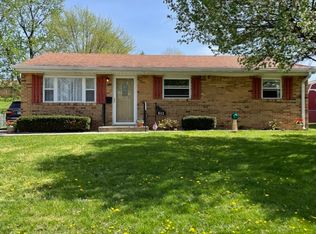 511 Grovewood Dr, Beech Grove, IN 46107