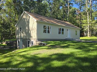207 Cathleen Dr, East Stroudsburg, PA 18302
